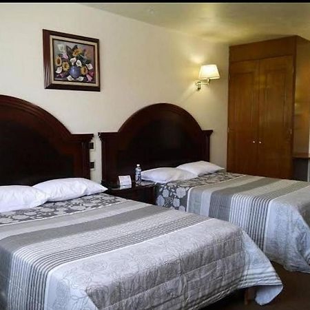 Hotel Novo Silao Bagian luar foto
